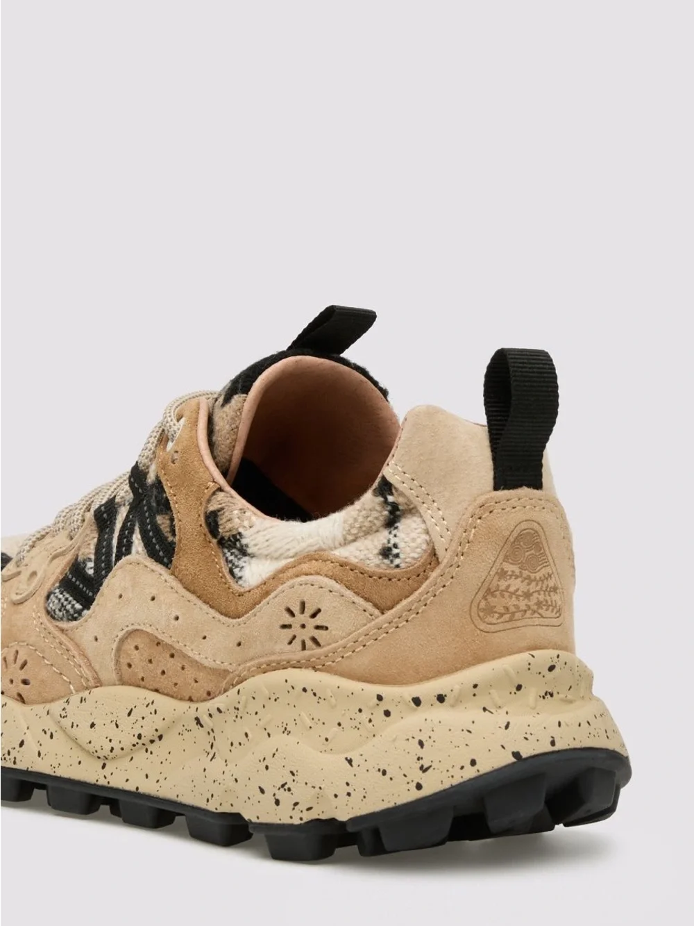 Flower Mountain light beige
